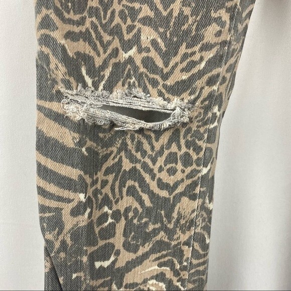 Guess Leopard Pants - Picture 5 of 14